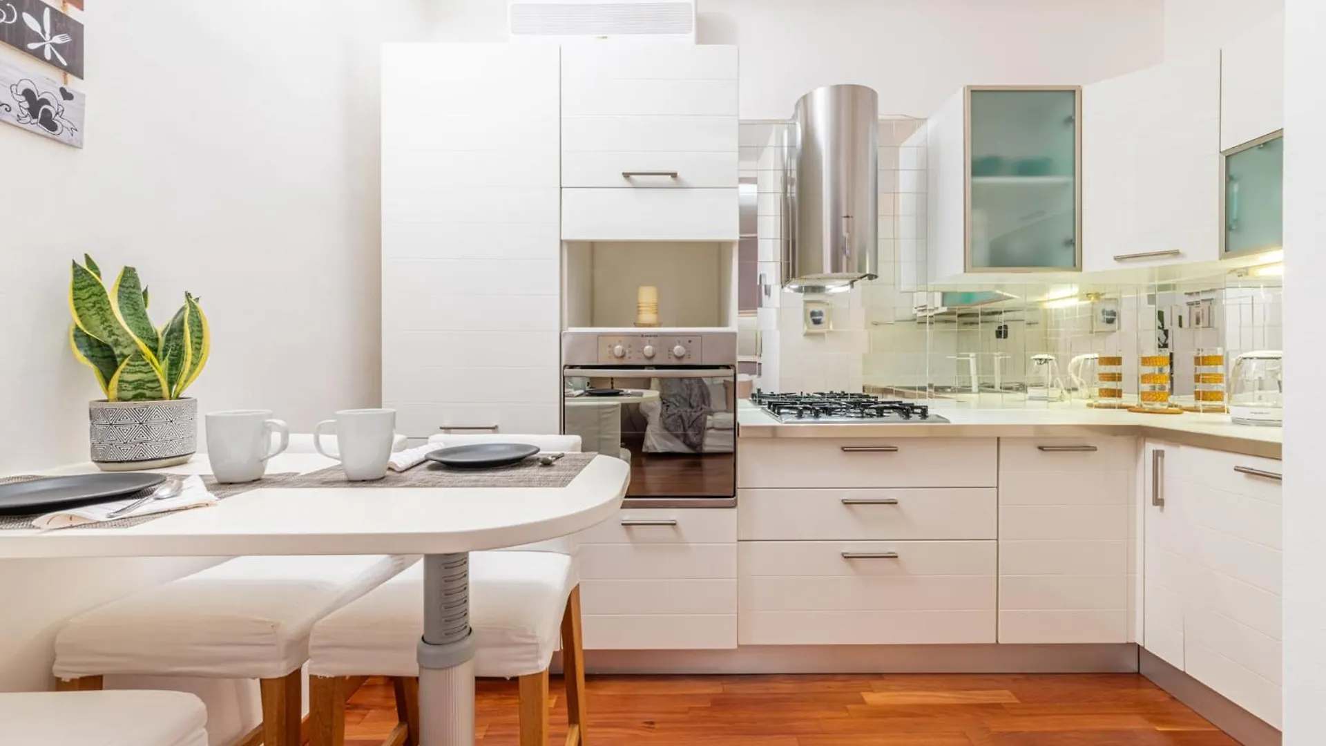 Cosy Apartment Milan 0*,